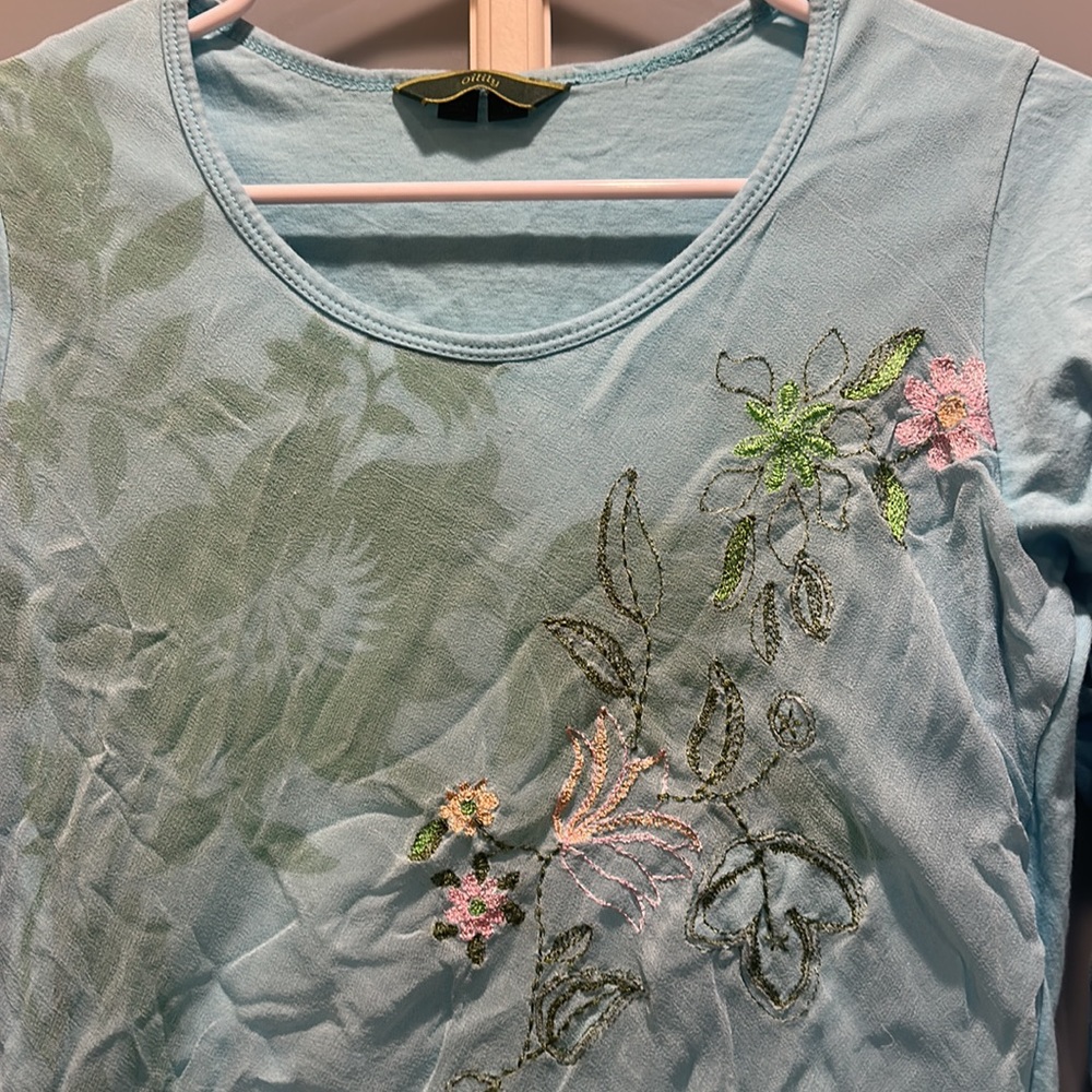 Oilily Women’s Top with floral print mesh Size Medium - Picture 2 of 7